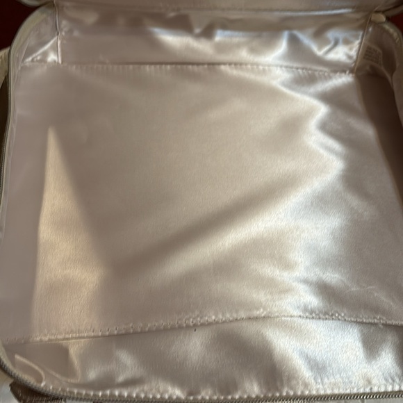 2/$30 Lancôme 2023 Gold Makeup Cosmetic Travel Case Storage Travel Luggage - Picture 3 of 4